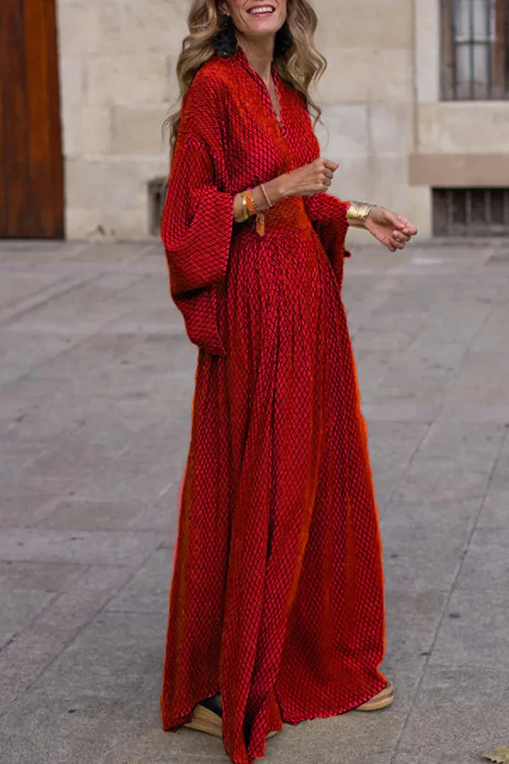 VÉROLINE™ – PRINTED MAXI DRESS WITH LONG SLEEVES AND V-NECK