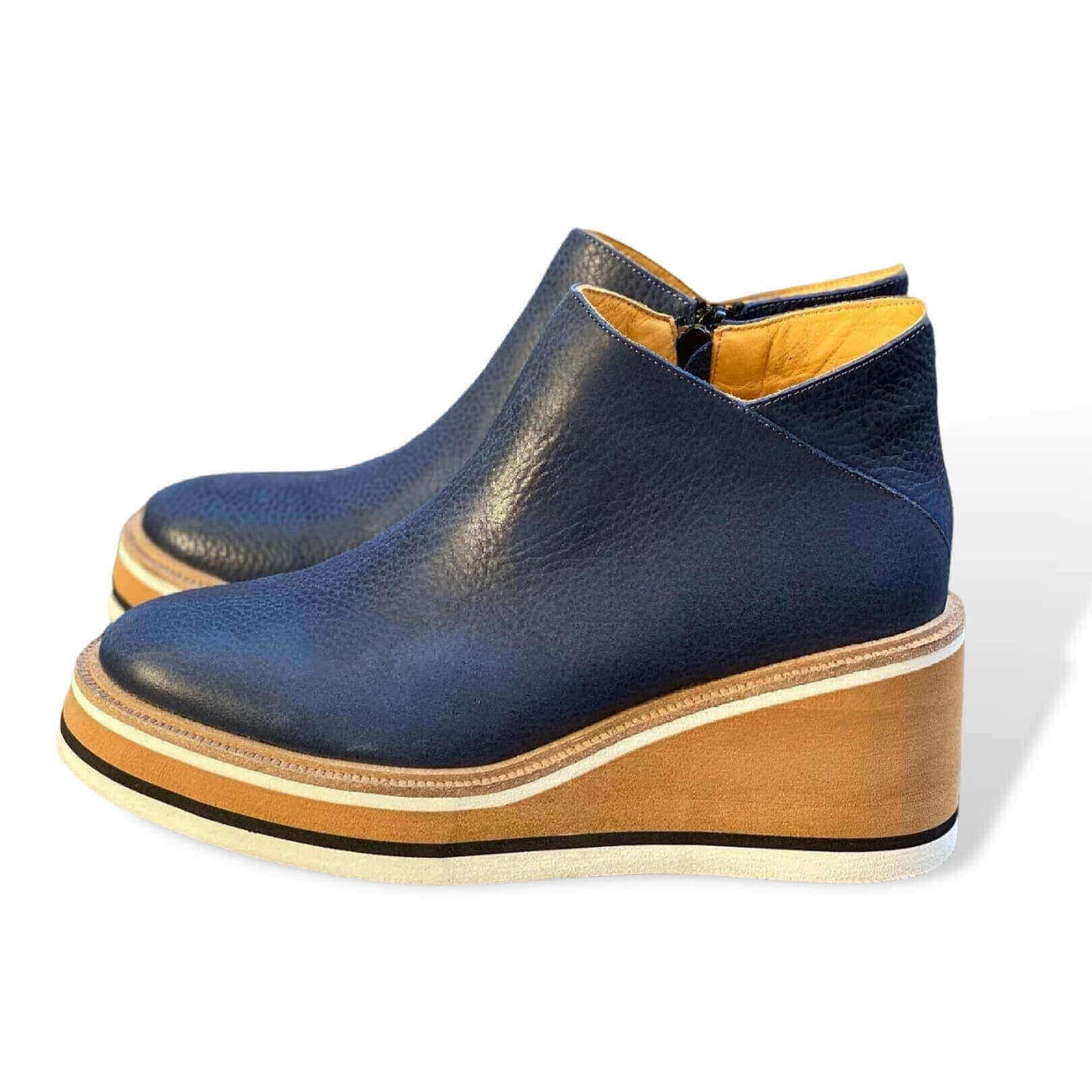 PREMIUM COMFORTABLE SPRING LEATHER BOOTIES 2026